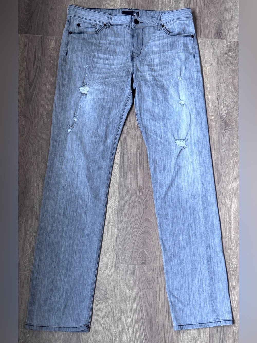 David Kahn Nikki Weekender Gray Distressed Straight Leg‎ Denim Jeans Sz 29 USA